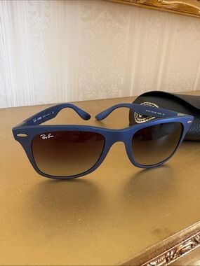 Ray-Ban Men's Matte Blue Frame Sunglasses with Brown Gradient Lenses